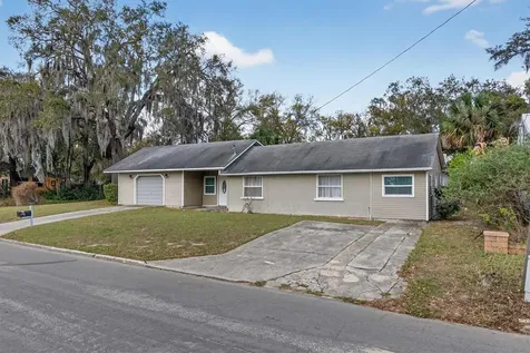 1109 E 8th Avenue Mount Dora FL 32757
