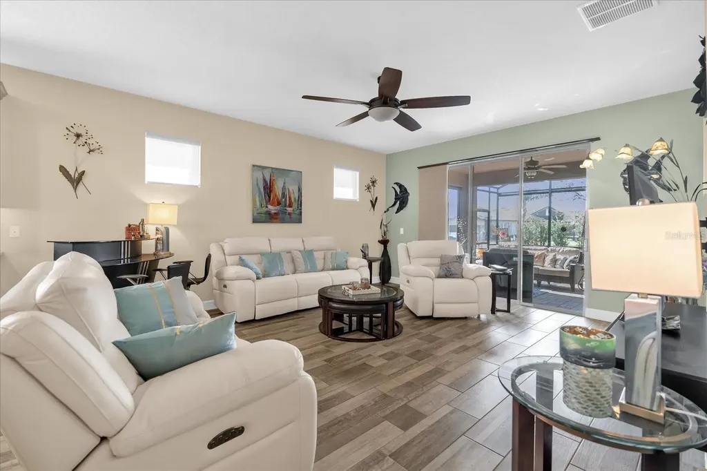 715 Asturias Road Davenport FL 33837