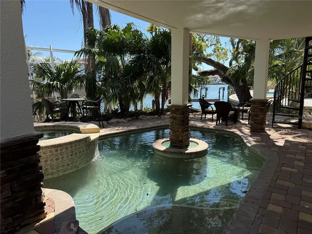 4651 Higel Avenue Sarasota FL 34242