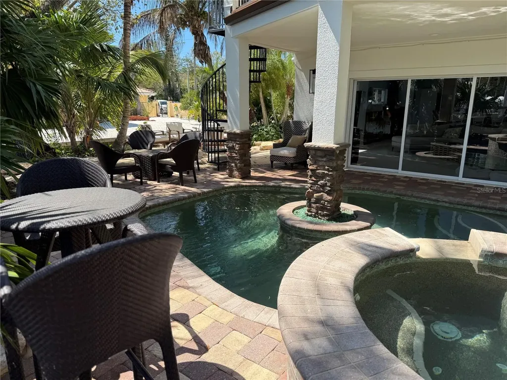 4651 Higel Avenue Sarasota FL 34242