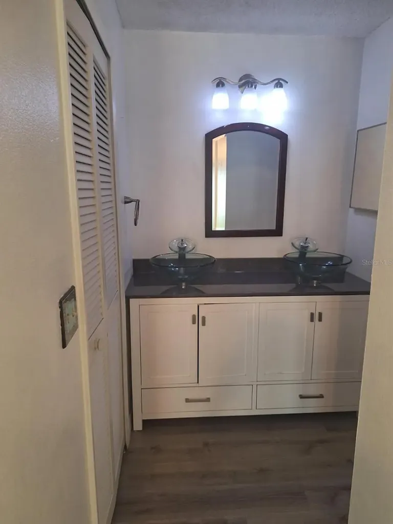 11910 Skylake Place Temple Terrace FL 33617