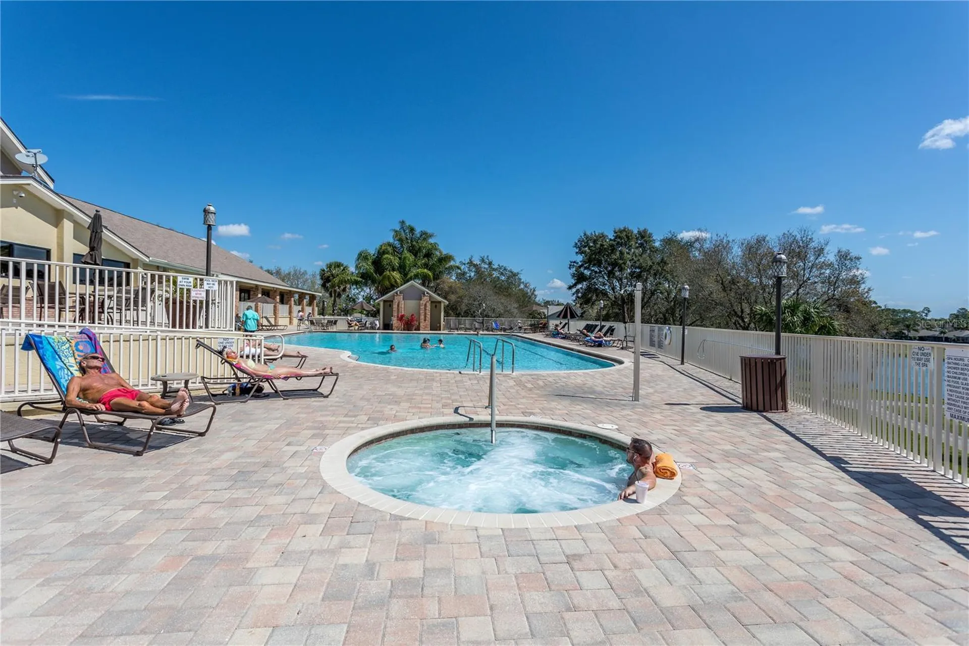 18735 Rolling Hills Loop Hudson FL 34667