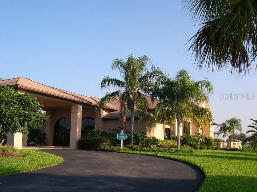 5028 St. Andrews Leesburg FL 34748