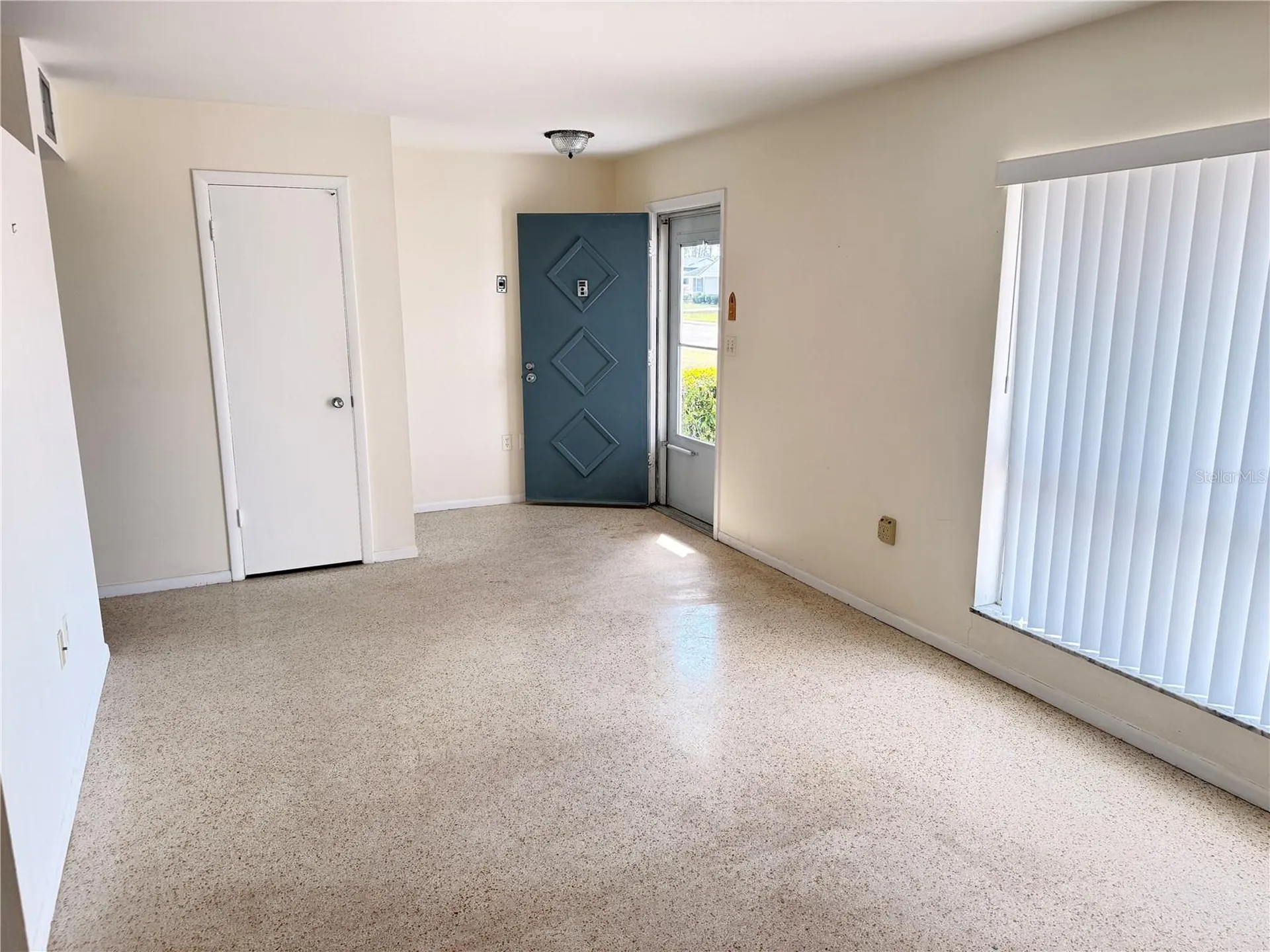 713 Thunderbird Avenue Sun City Center FL 33573