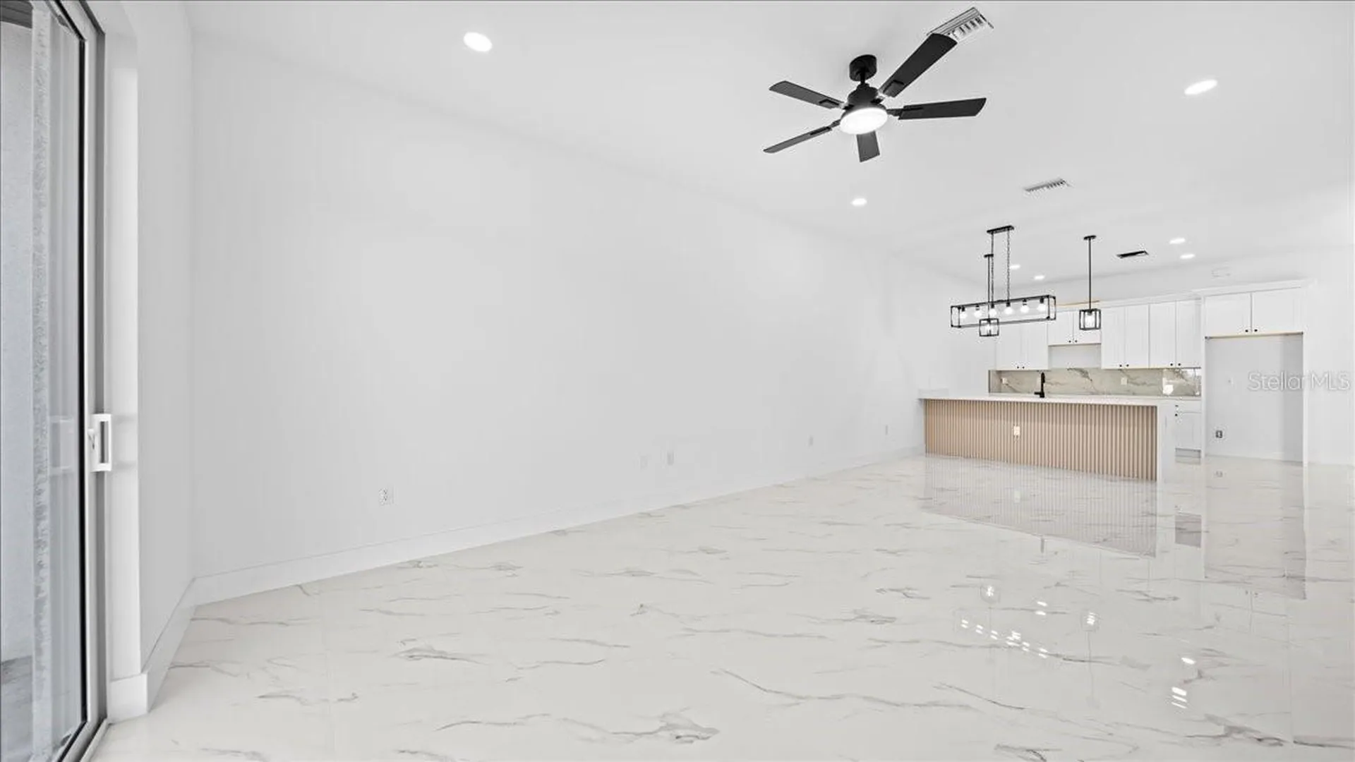 913/915 NE 15th Lane Cape Coral FL 33909