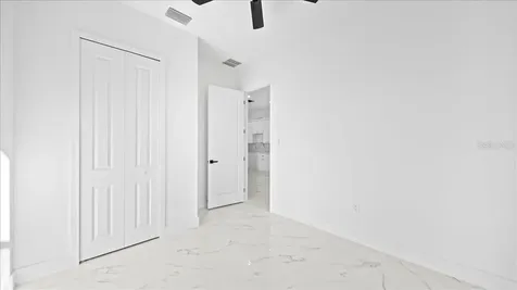 913/915 NE 15th Lane Cape Coral FL 33909