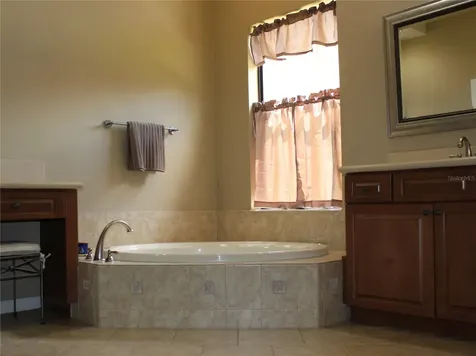 406 Petrel Trail Bradenton FL 34212
