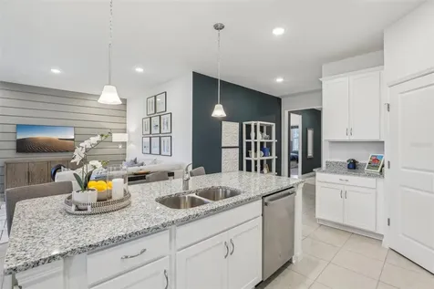 1885 Shadow Box Bend St Cloud FL 34771