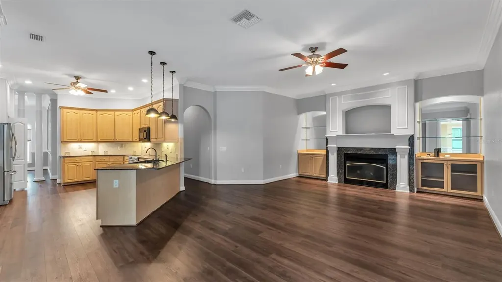 1603 Sir Henrys Trail Lakeland FL 33809