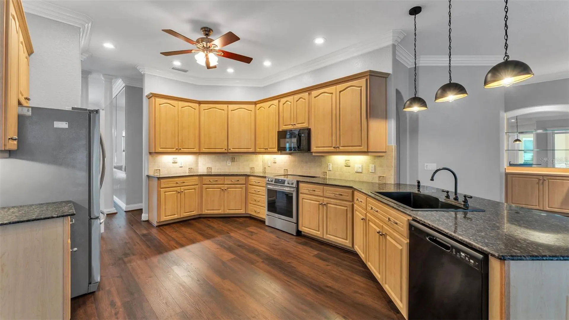 1603 Sir Henrys Trail Lakeland FL 33809