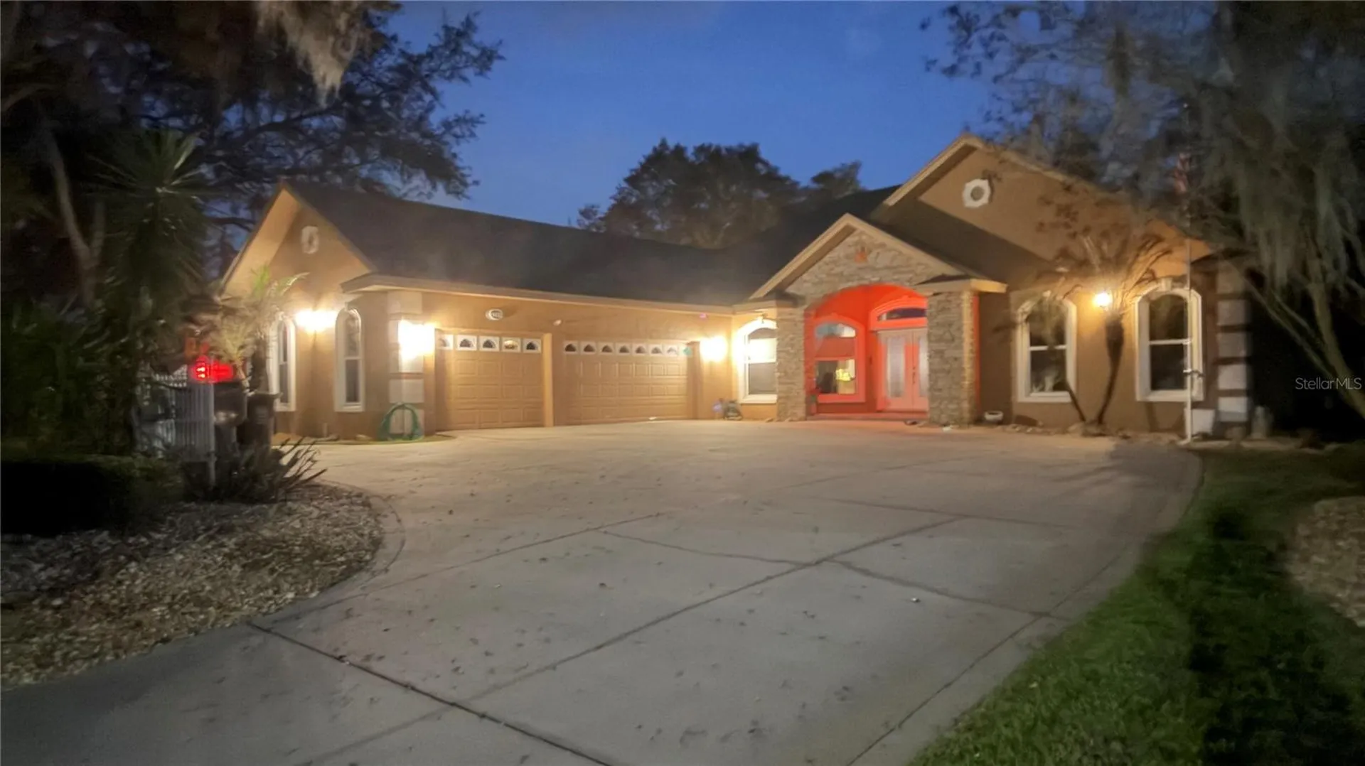 1603 Sir Henrys Trail Lakeland FL 33809