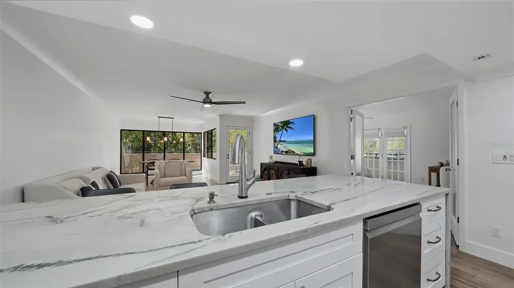 825 S Osprey Avenue Sarasota FL 34236