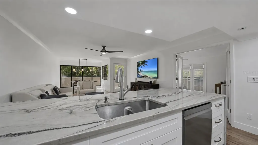 825 S Osprey Avenue Sarasota FL 34236