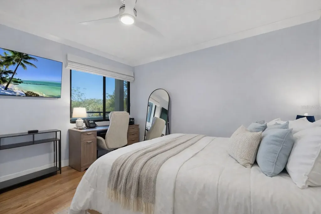 825 S Osprey Avenue Sarasota FL 34236