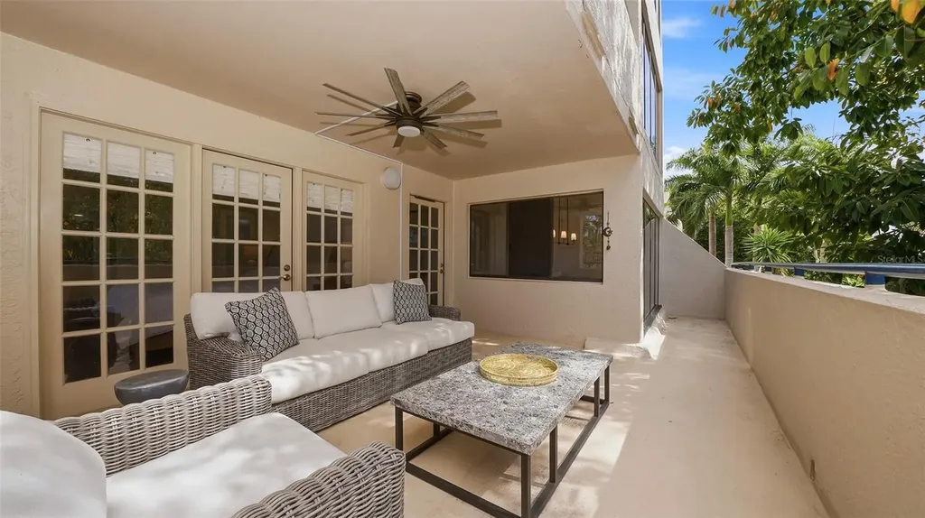 825 S Osprey Avenue Sarasota FL 34236