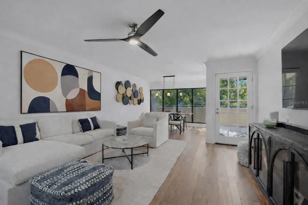 825 S Osprey Avenue Sarasota FL 34236