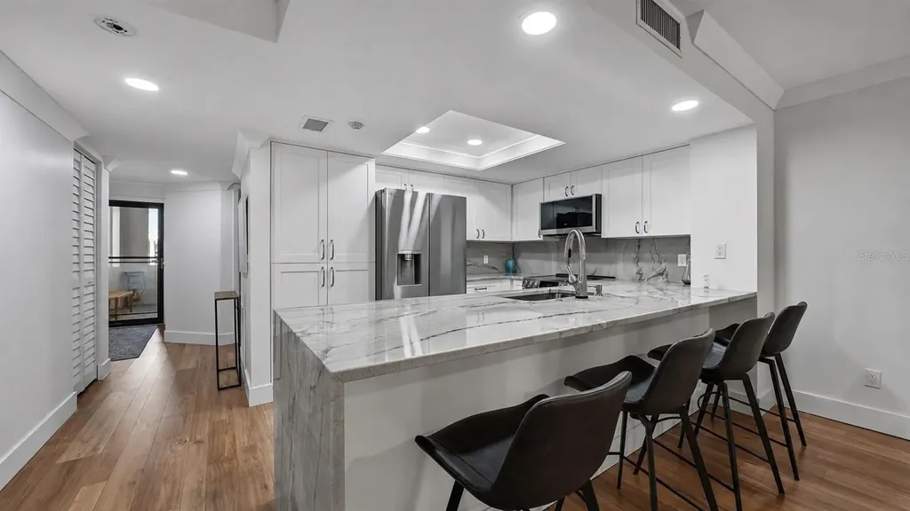 825 S Osprey Avenue Sarasota FL 34236