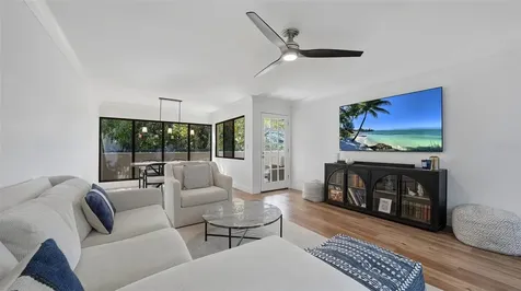 825 S Osprey Avenue Sarasota FL 34236