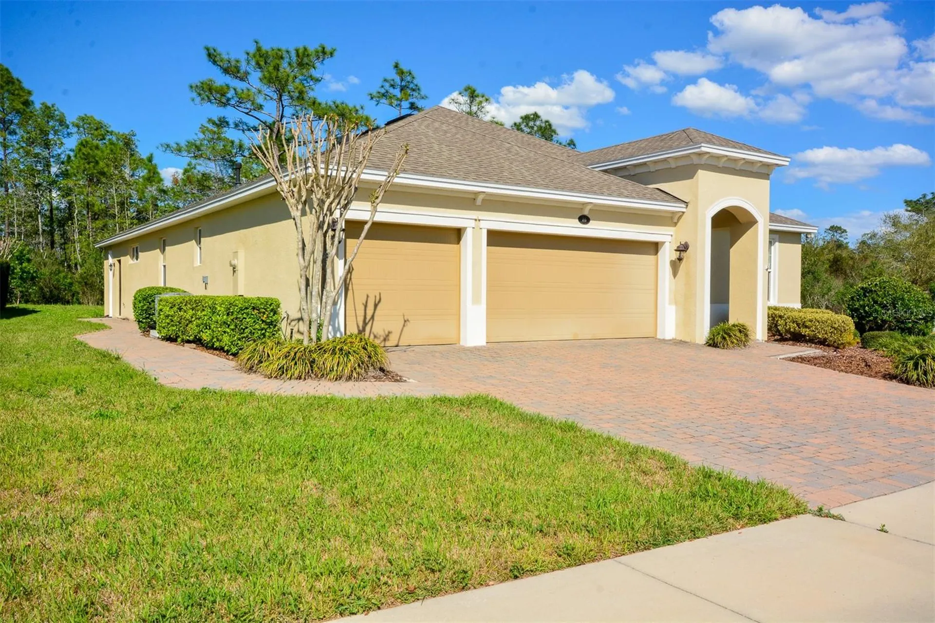 215 Avenham Drive Deland FL 32724