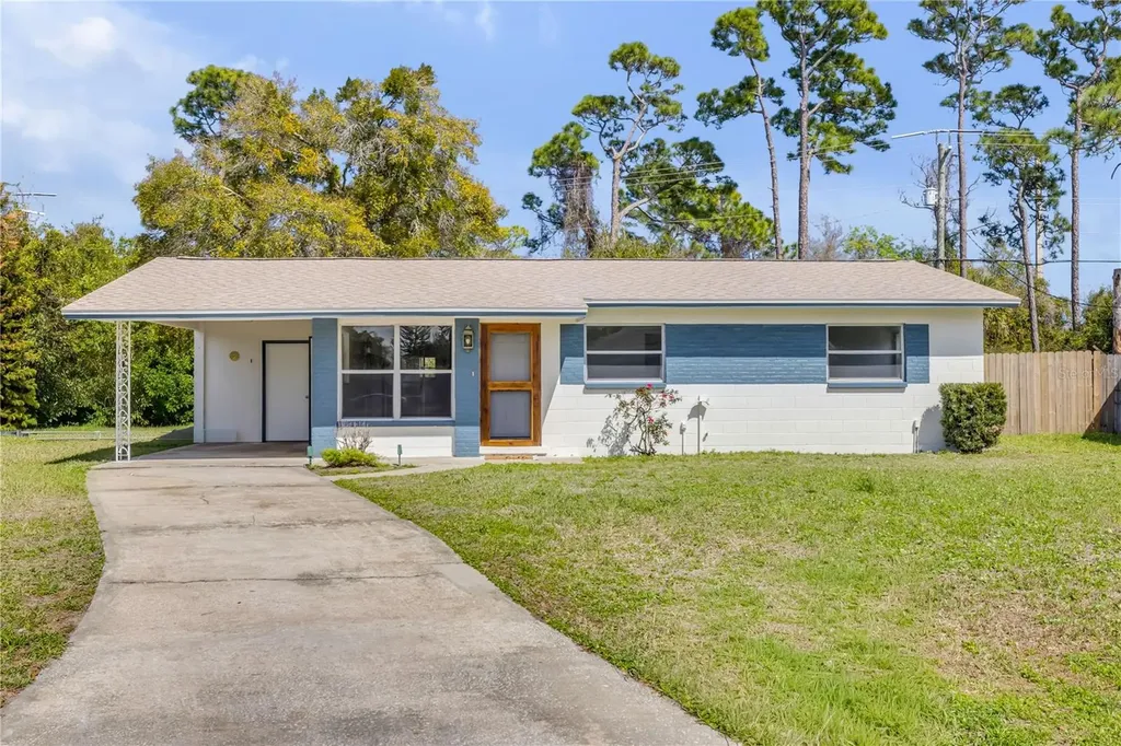 546 Cambridge Circle South Daytona FL 32119