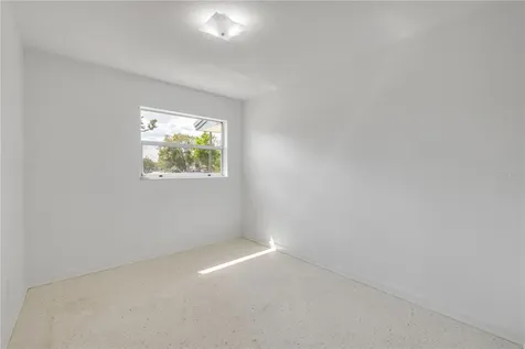 546 Cambridge Circle South Daytona FL 32119