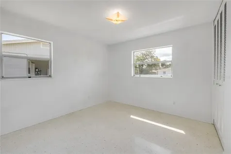 546 Cambridge Circle South Daytona FL 32119