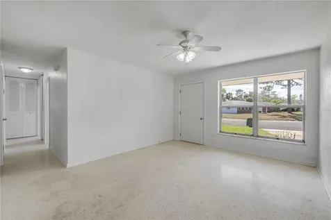 546 Cambridge Circle South Daytona FL 32119