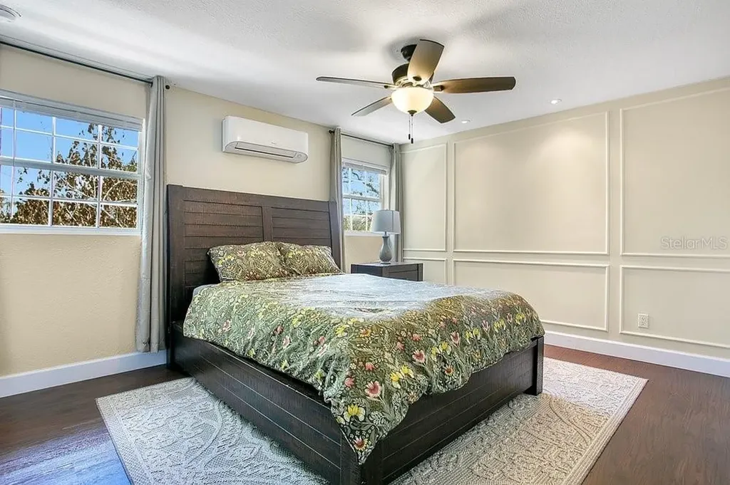 741 Saxby Avenue Orlando FL 32835