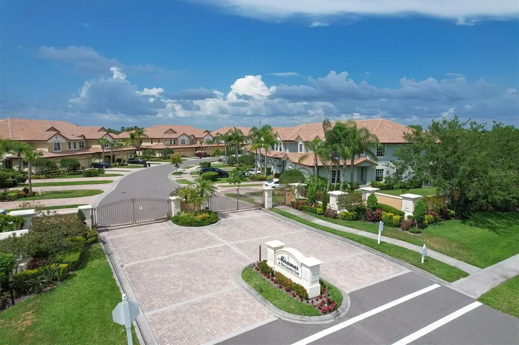 8411 Miramar Way Lakewood Ranch FL 34202