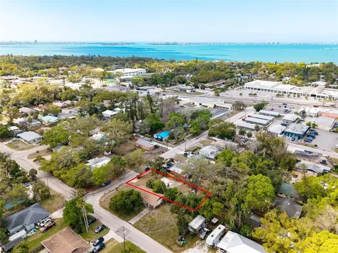 1107 Putnam Drive Sarasota FL 34234