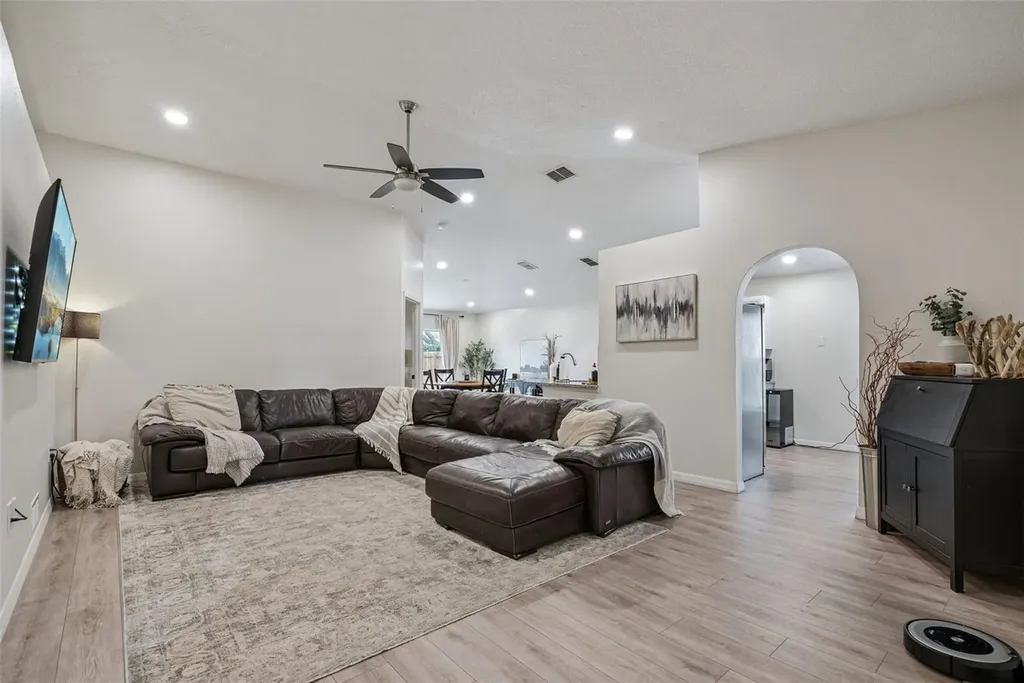 4791 Willamette Circle Orlando FL 32826