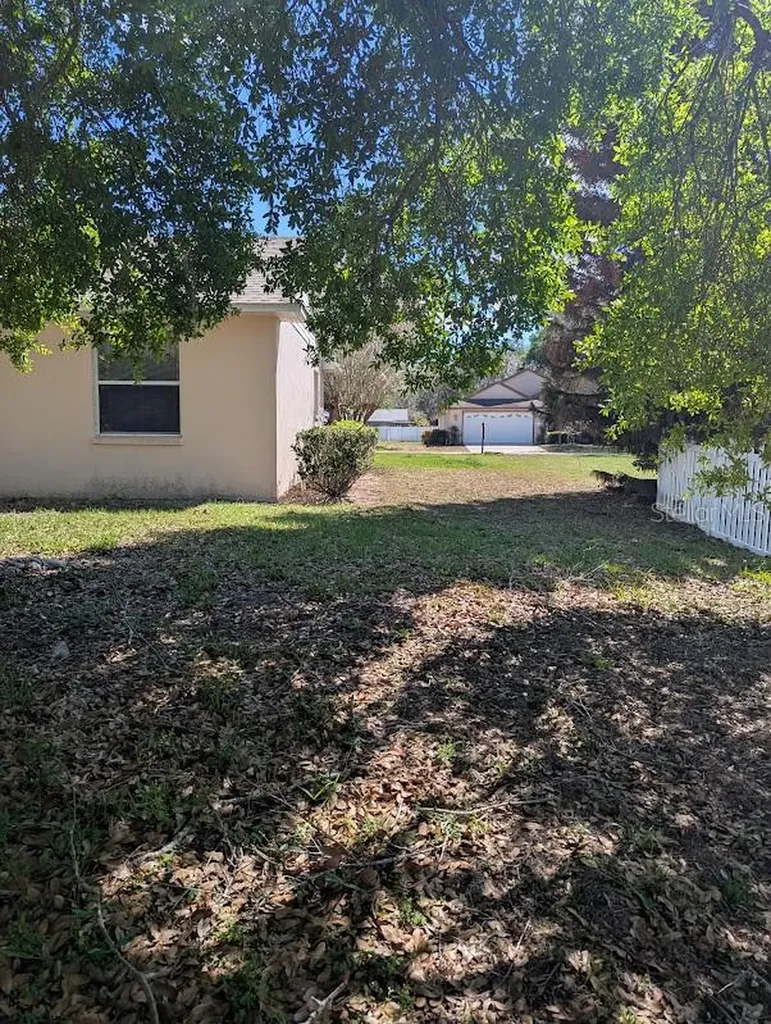 108 Twin Lake Circle Umatilla FL 32784