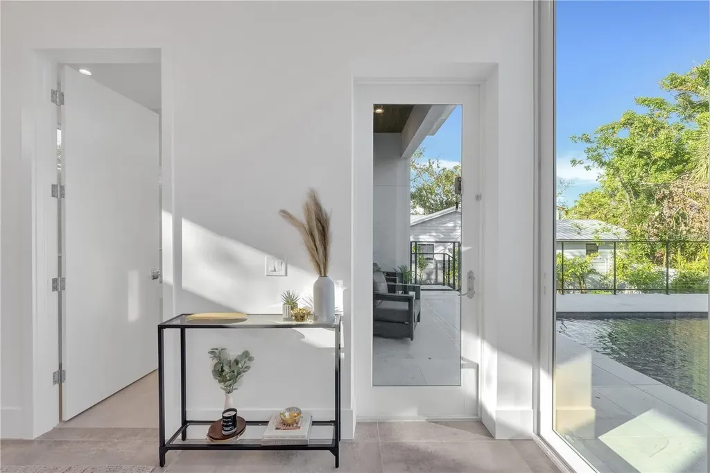 603 Tremont Street Sarasota FL 34242