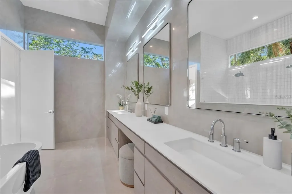 603 Tremont Street Sarasota FL 34242