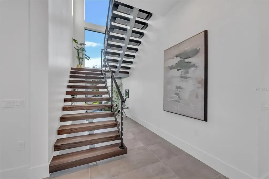603 Tremont Street Sarasota FL 34242