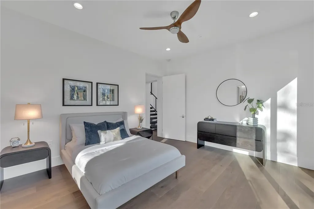 603 Tremont Street Sarasota FL 34242