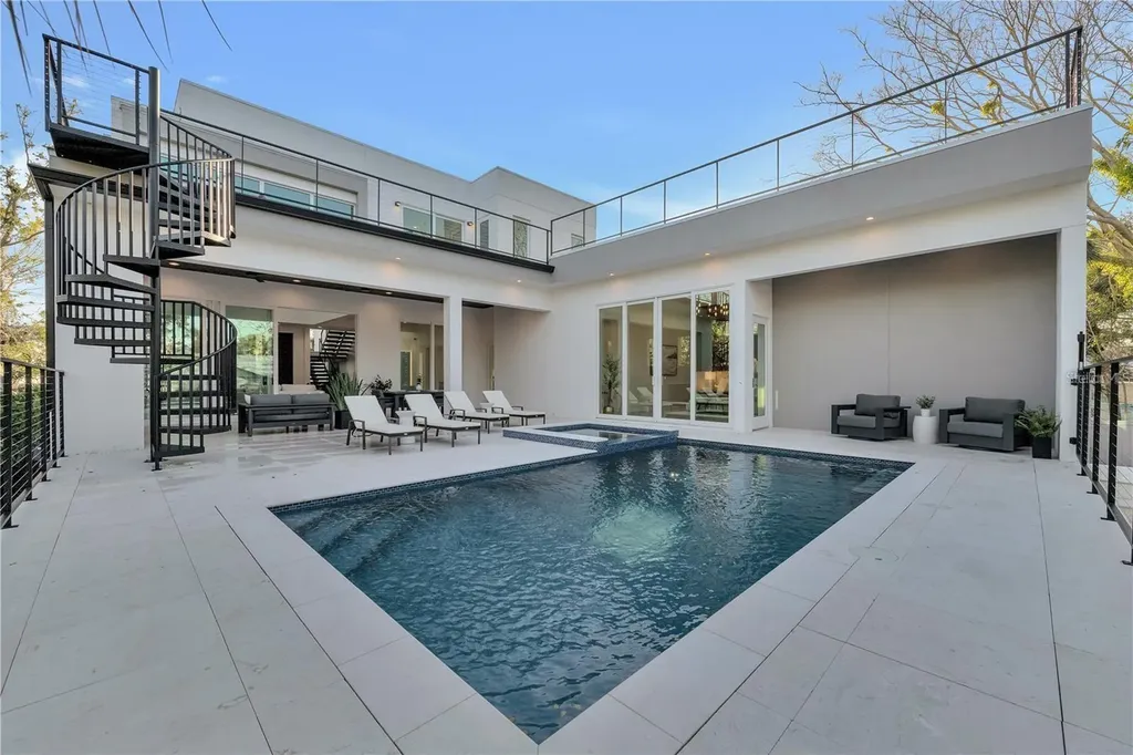 603 Tremont Street Sarasota FL 34242