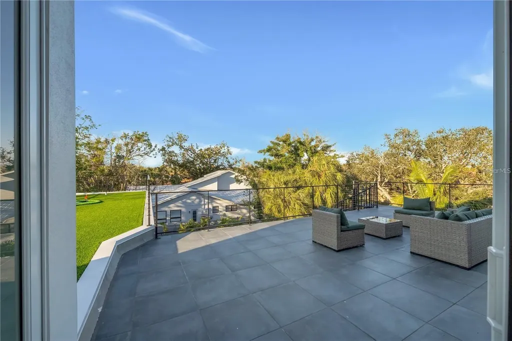 603 Tremont Street Sarasota FL 34242