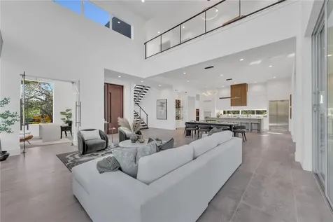 603 Tremont Street Sarasota FL 34242