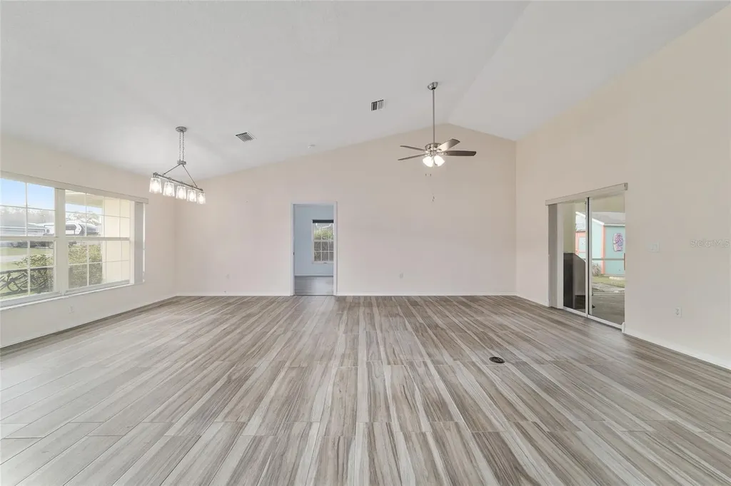 14 SE 62nd Terrace Ocala FL 34472