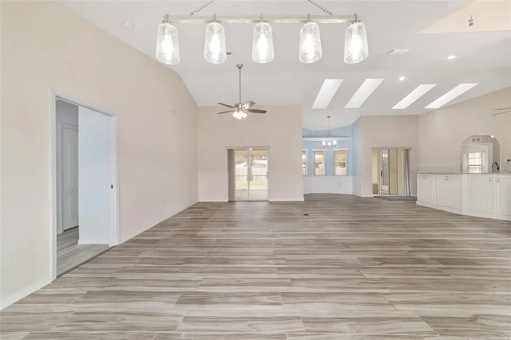 14 SE 62nd Terrace Ocala FL 34472