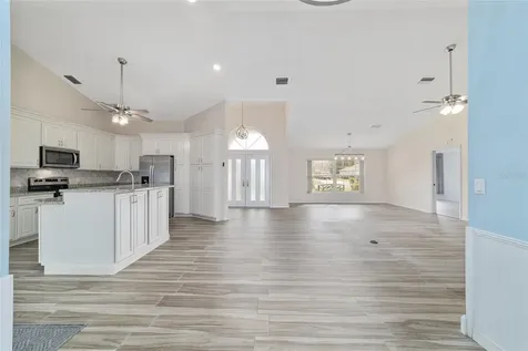 14 SE 62nd Terrace Ocala FL 34472