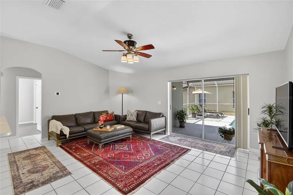 702 Tuscanny Street Brandon FL 33511