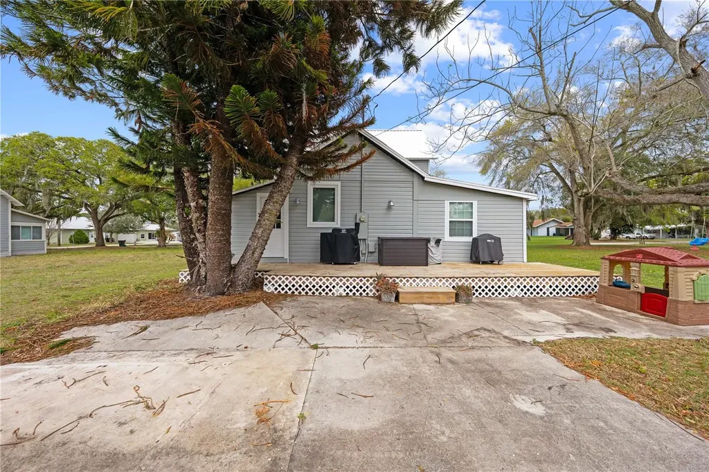708 Virginia Avenue St Cloud FL 34769