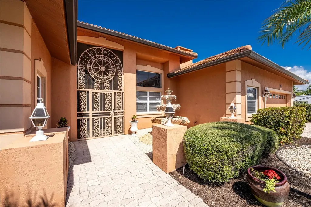 373 Eden Drive Englewood FL 34223