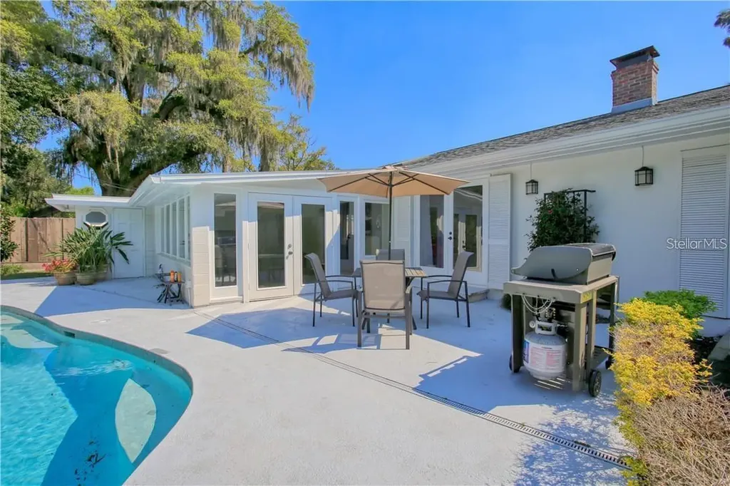 1235 Via Estrella Winter Park FL 32789