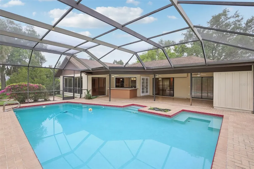 17913 Clear Lake Drive Lutz FL 33548