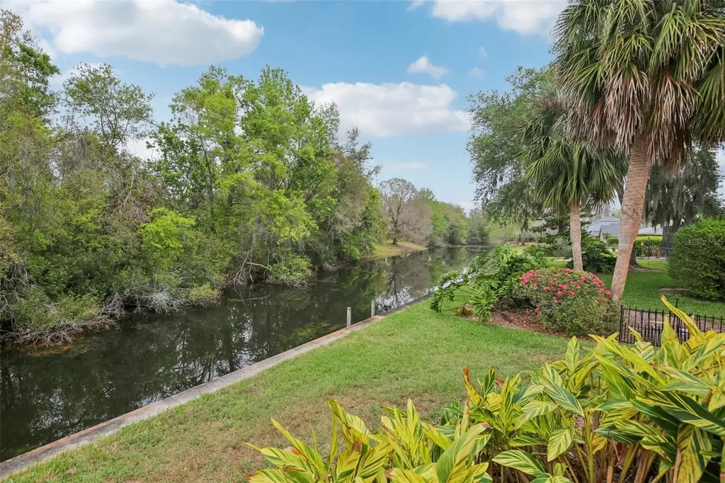 17913 Clear Lake Drive Lutz FL 33548