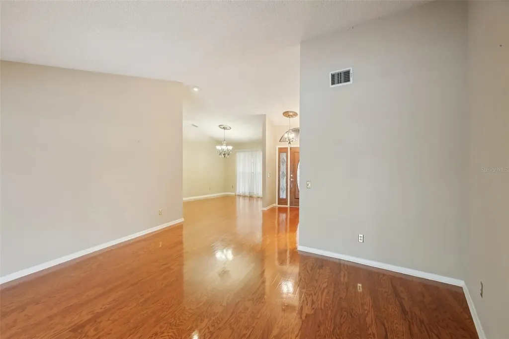 17913 Clear Lake Drive Lutz FL 33548