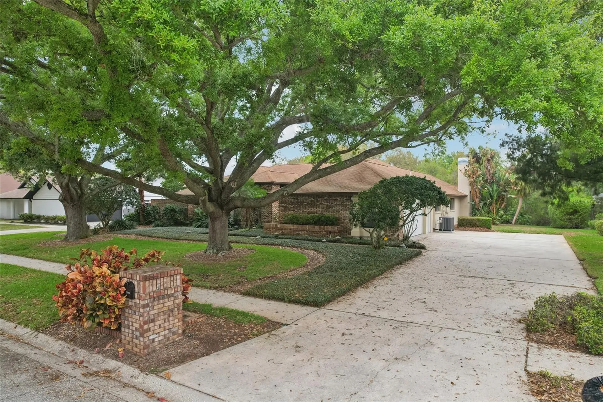 17913 Clear Lake Drive Lutz FL 33548
